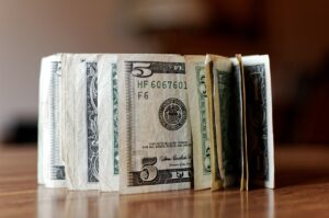 アラフォーの離婚後に気をつけるべきお金の注意点は？