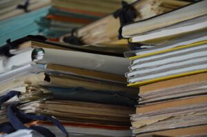 アラフォーが離婚準備で弁護士に必要な書類は？