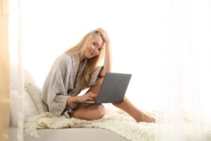 仕事を持つ40代が離婚後に得られる収入の見込みは？
